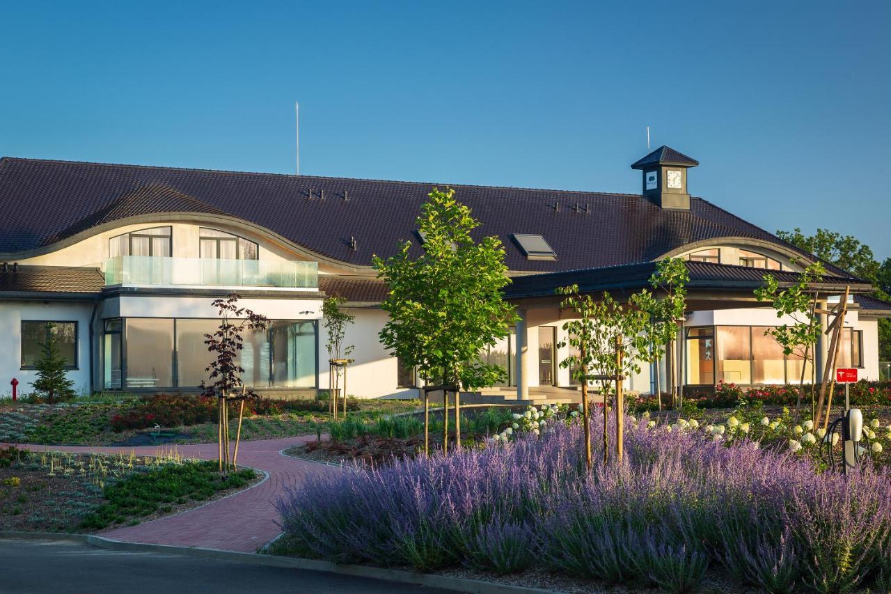 Modry Las Golf Resort Choszczno Exteriér fotografie